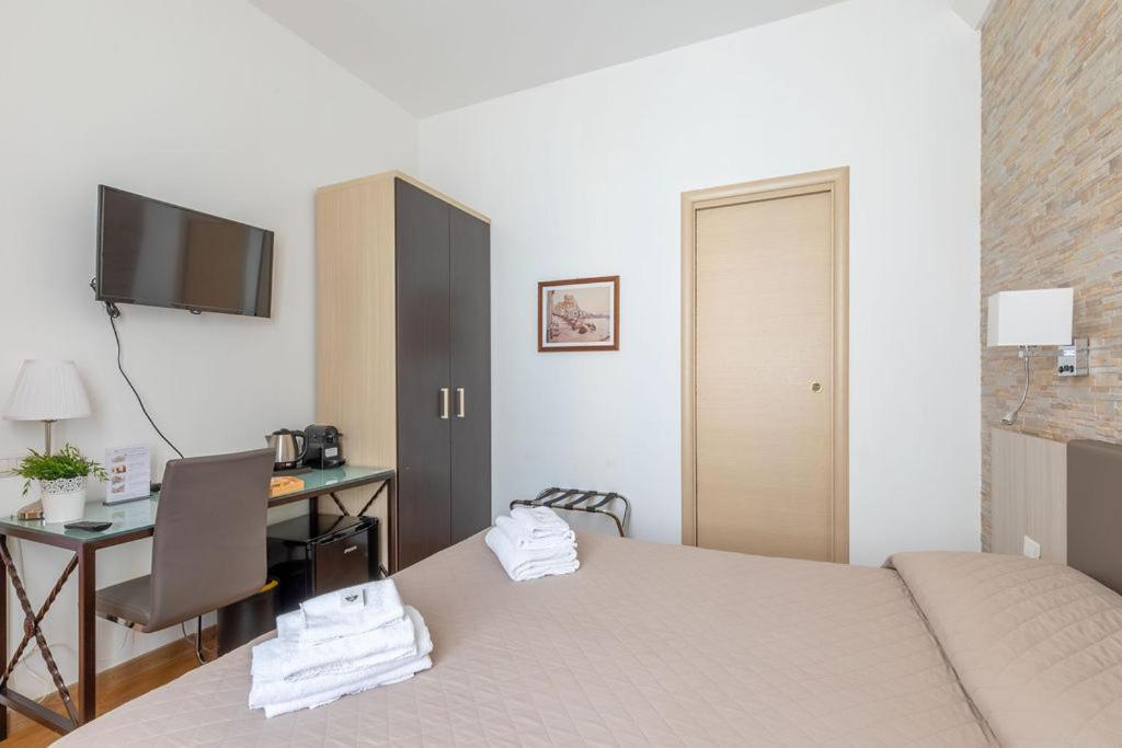 Castel Sant'Angelo Inn Rome Exterior photo